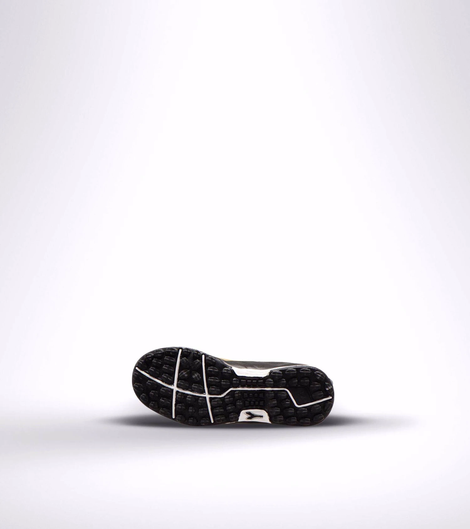 SCARPA DA CALCIO JUNIOR DIADORA PICHICHI 3 TF NERA CON LOGO DORATO 2 SCARPA DA CALCIO JUNIOR DIADORA PICHICHI 3 TF NERA CON LOGO DORATO - immagine 2