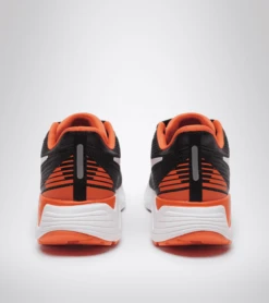 SCARPA DIADORA DA DONNA VIGORE W 101.178045 C9818 NERA - ARANCIO -Corriviva Negozio 0055745 scarpa diadora da donna vigore w 101178045 c9818 nera arancio