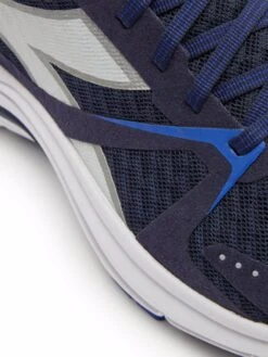 SCARPA DA RUNNING DA UOMO DIADORA MYTHOS BLUSHIELD 8 VORTICE 101.179087 D0244 10 SCARPA DA RUNNING DA UOMO DIADORA MYTHOS BLUSHIELD 8 VORTICE 101.179087 D0244 -Corriviva Negozio 0078370 scarpa da running da uomo diadora mythos blushield 8 vortice 101179087 d0244